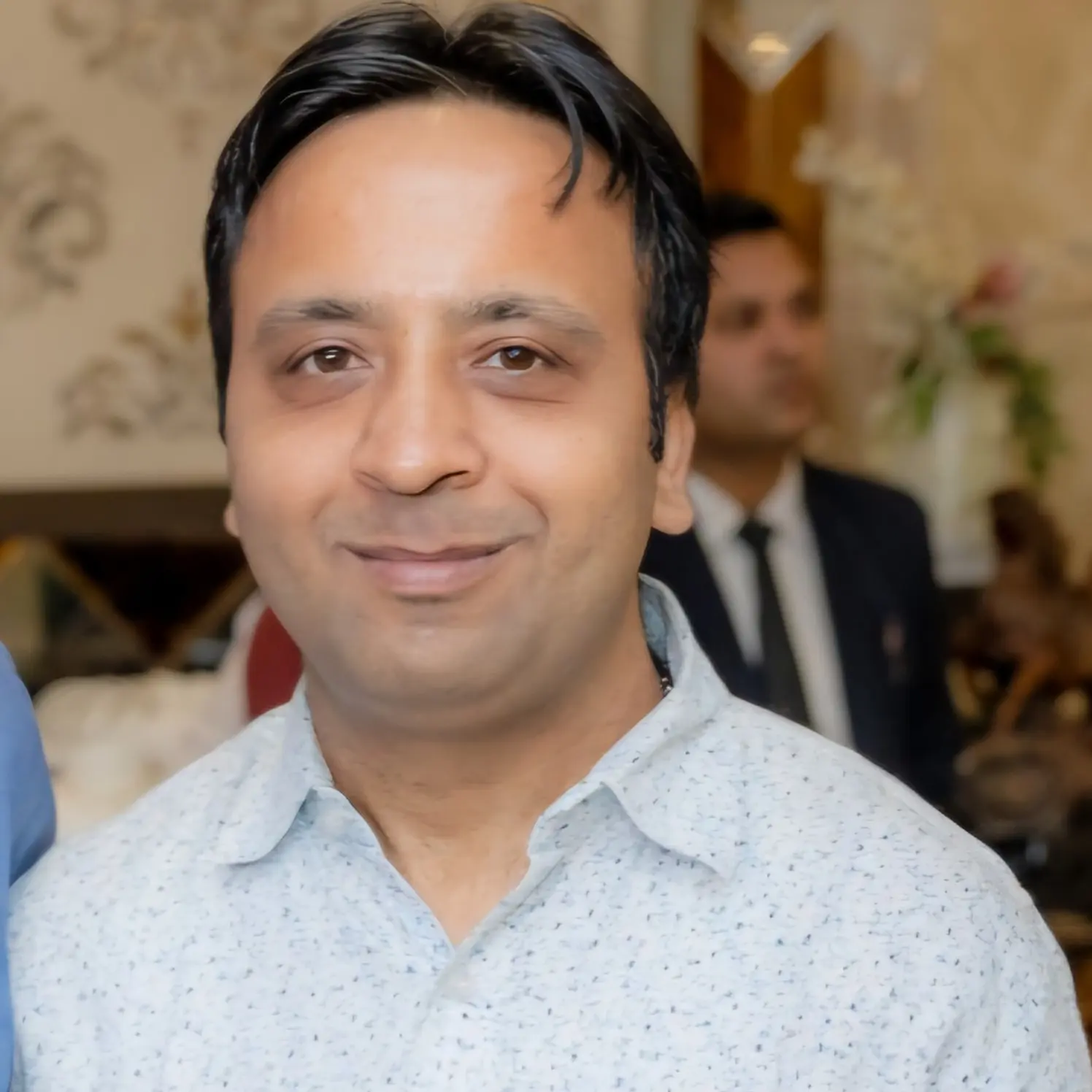 Dr. Amar Arora